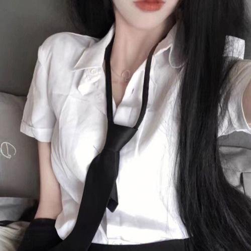 驯虎女郎